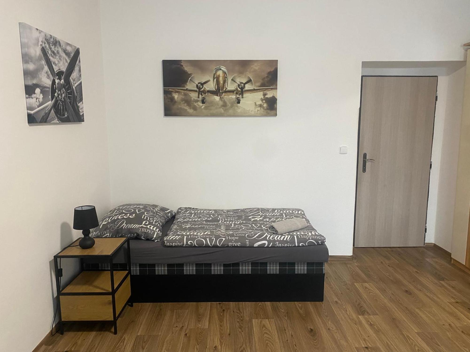 Cerna Ruze - Apartman 3 Pilzno Zewnętrze zdjęcie
